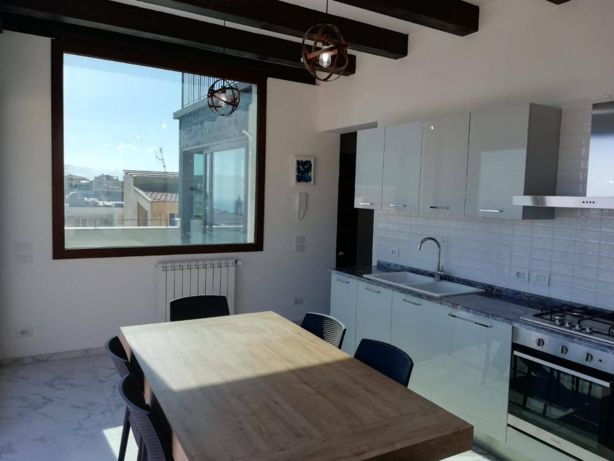 Palazzo Del Golfo Apartment Кастеламаре дел Голфо Екстериор снимка