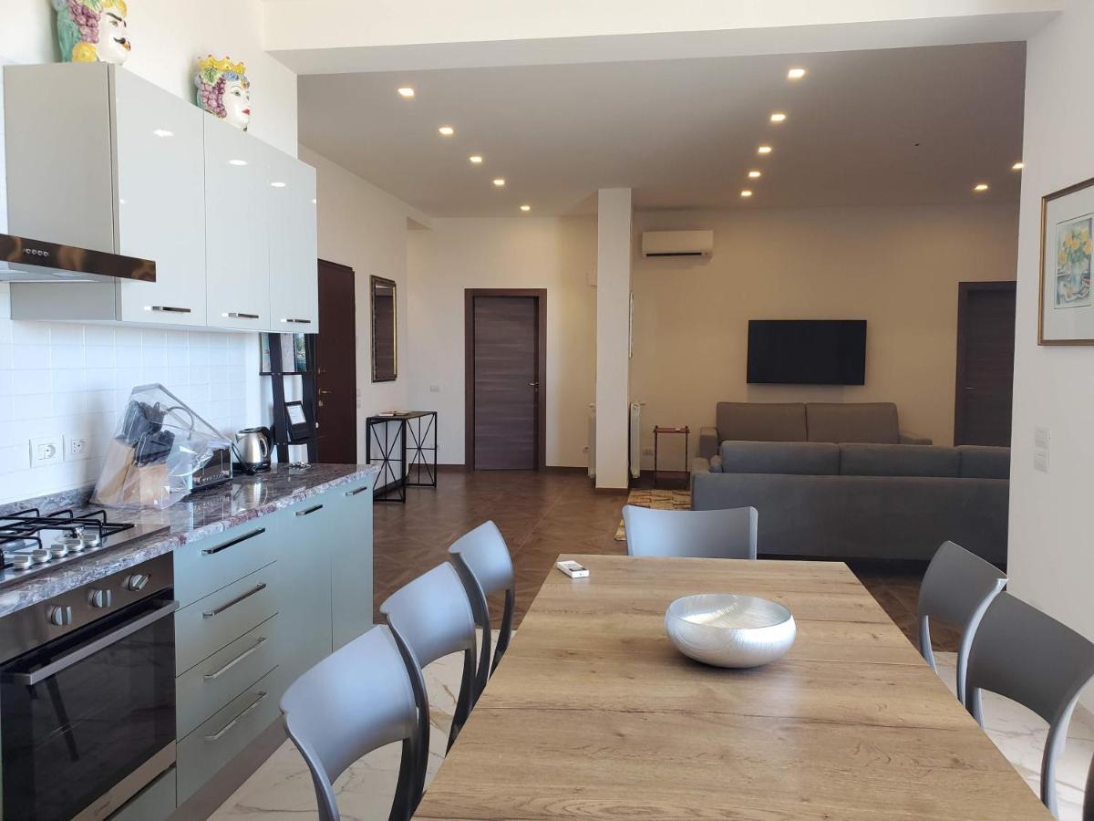 Palazzo Del Golfo Apartment Кастеламаре дел Голфо Екстериор снимка