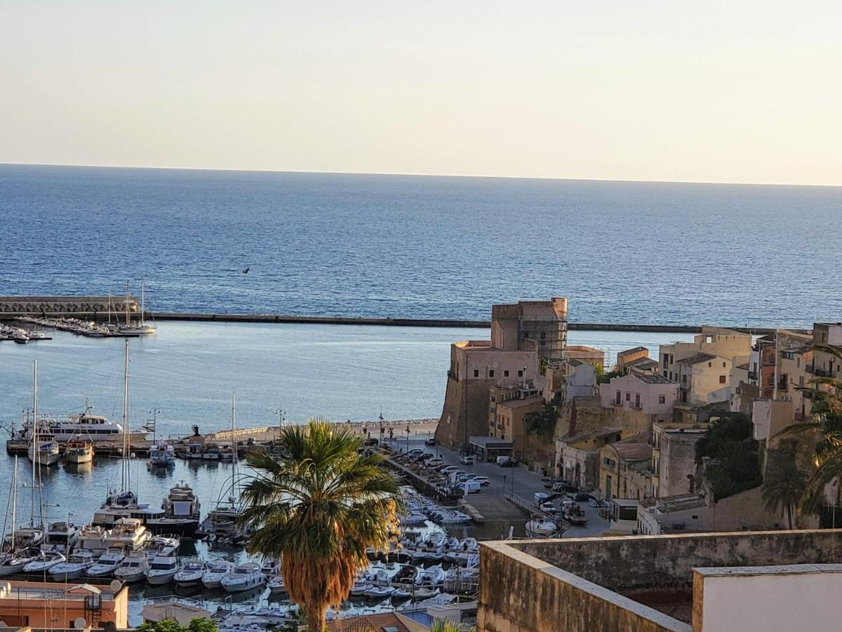 Palazzo Del Golfo Apartment Кастеламаре дел Голфо Екстериор снимка