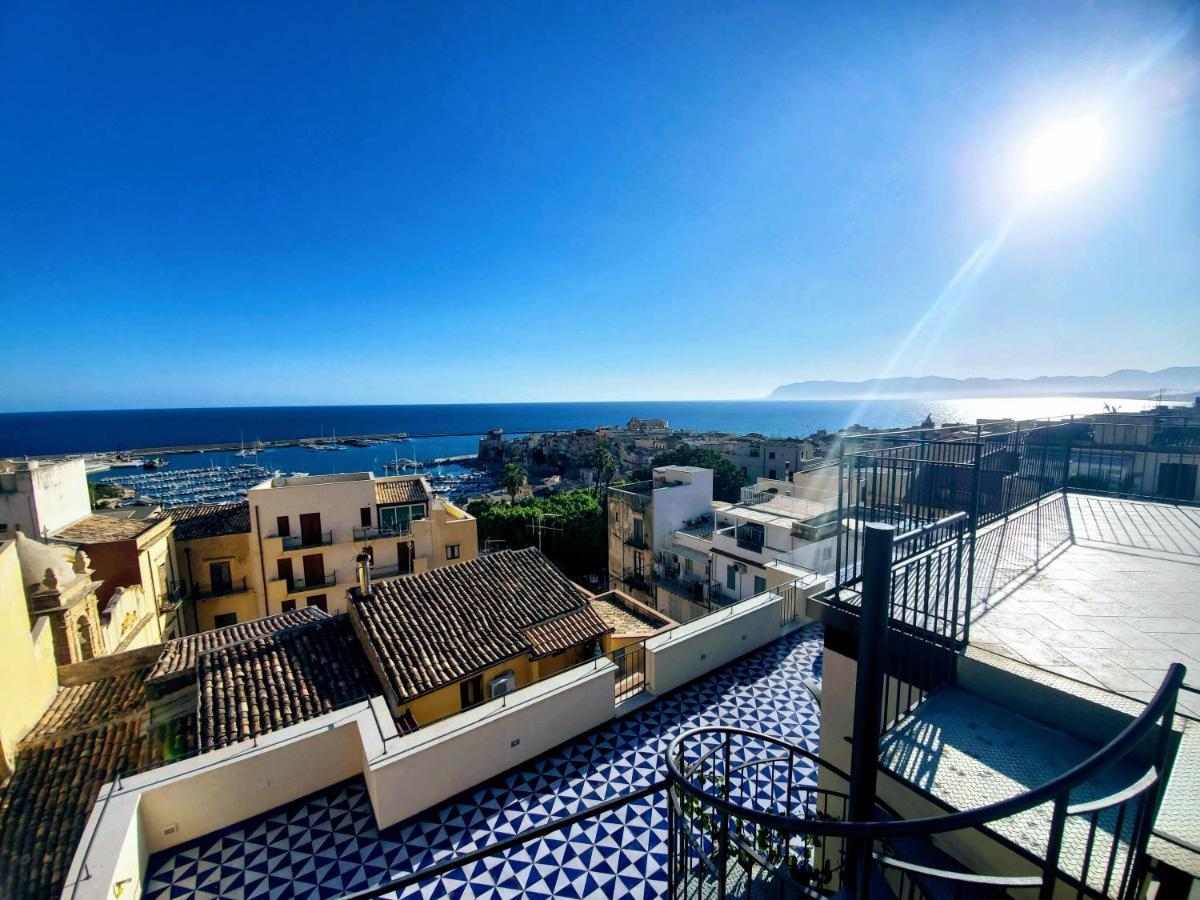 Palazzo Del Golfo Apartment Кастеламаре дел Голфо Екстериор снимка