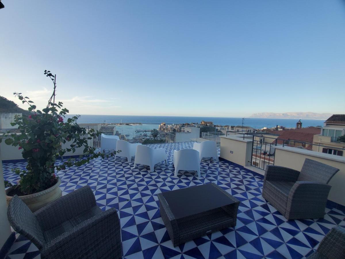 Palazzo Del Golfo Apartment Кастеламаре дел Голфо Екстериор снимка