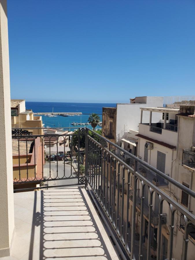 Palazzo Del Golfo Apartment Кастеламаре дел Голфо Екстериор снимка