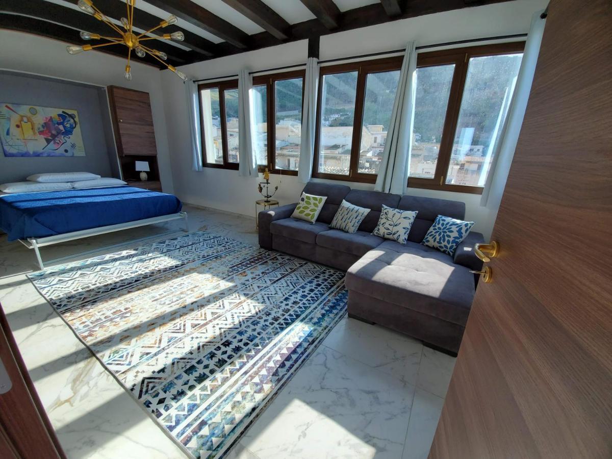 Palazzo Del Golfo Apartment Кастеламаре дел Голфо Екстериор снимка