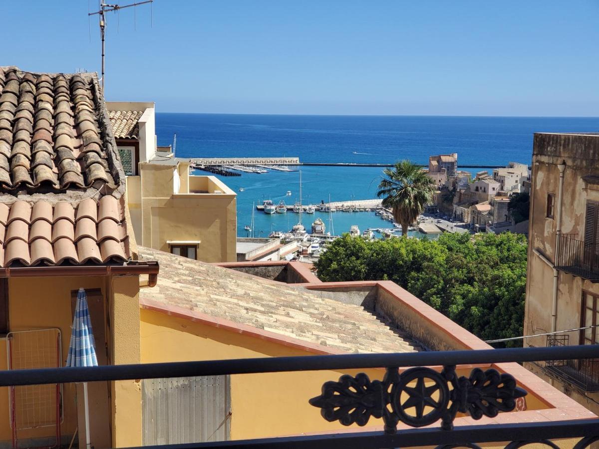 Palazzo Del Golfo Apartment Кастеламаре дел Голфо Екстериор снимка